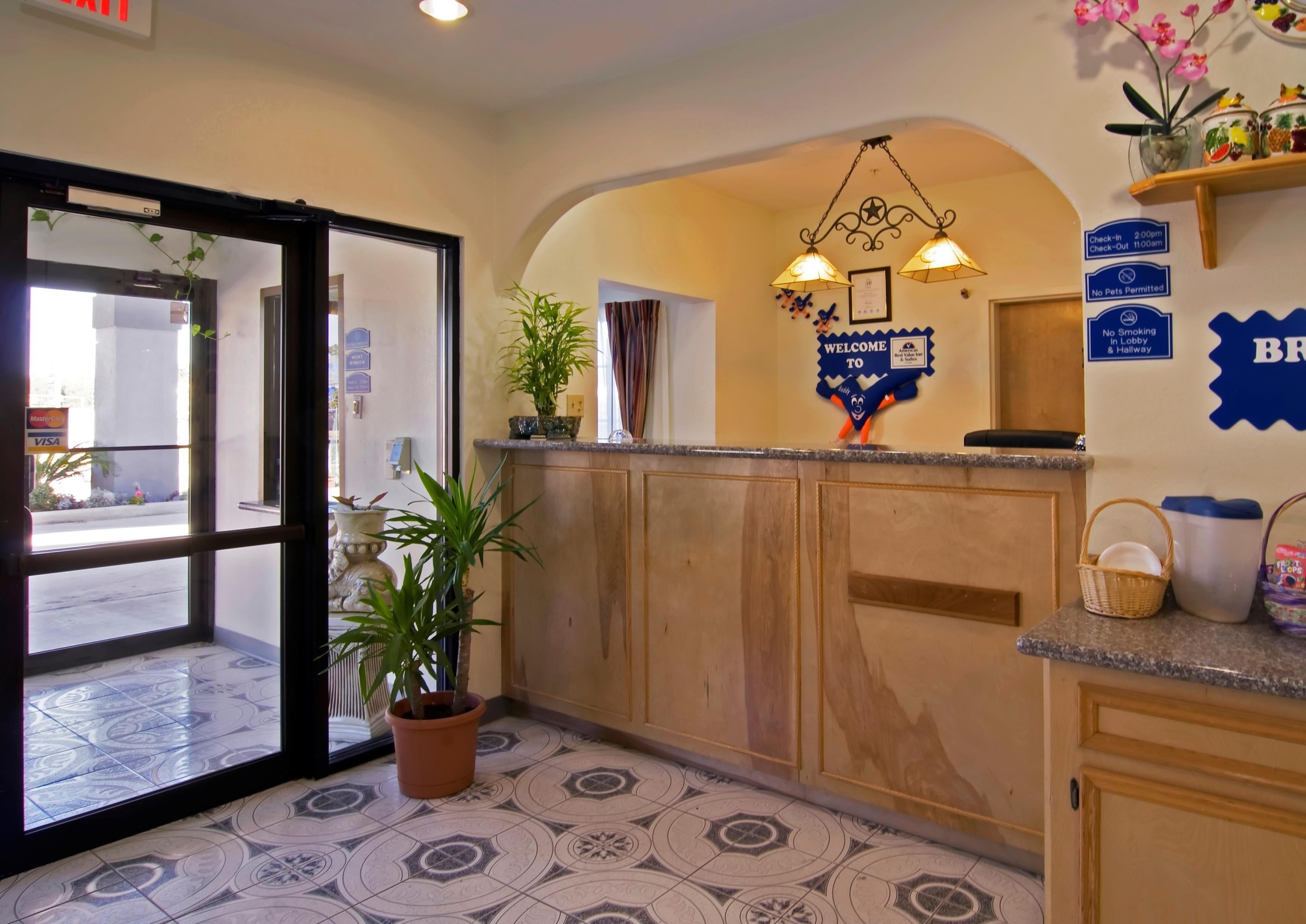 Where to Stay Near Deerbrook Mall: 4 Top 3-Star Hotels