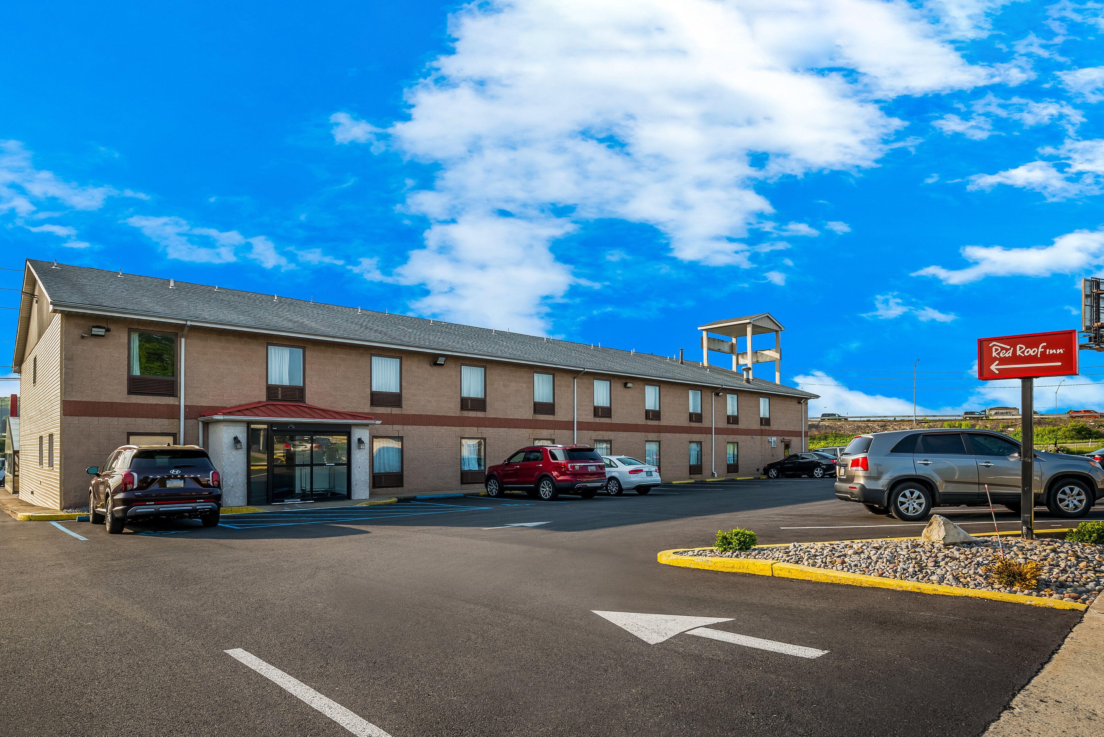 4 Affordable 2-Star Hotels Close to Allentown Recreation